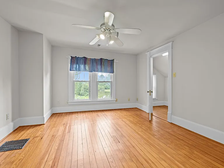 504 Parks Village Rd — Photo 30
