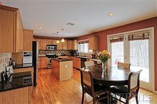 3rd image of 43 Driftwood Dr