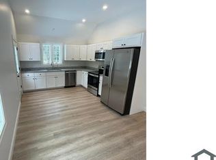 1 Jameson Dr, Bridgton, ME 04009