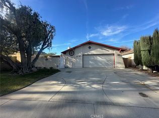 23509 Via Chantilly, Santa Clarita, CA 91355