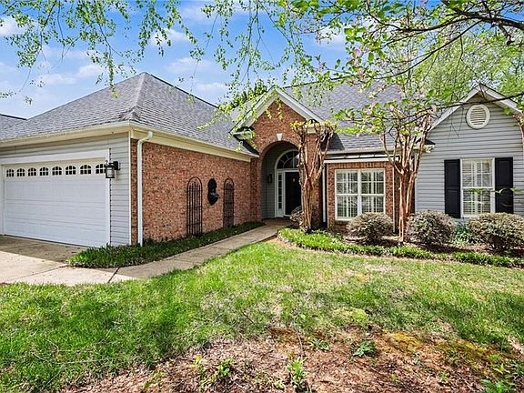 3rd image of 237 Harmon Ridge Ln