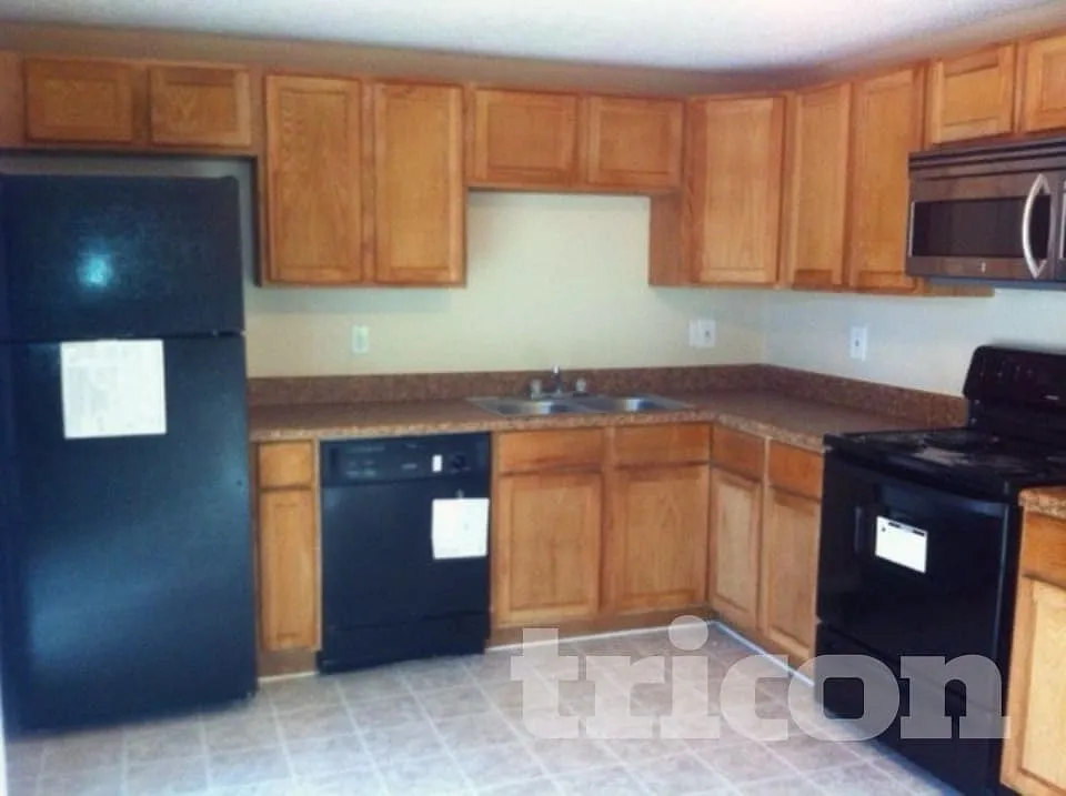 3715 Patina Drive Tampa FL — Photo 2