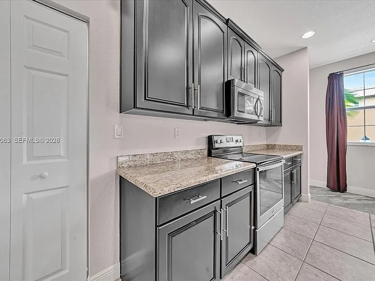 995 SW 147th Ave #2514 — Photo 16