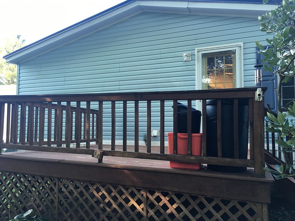 2nd image of 20 Riverview Ln