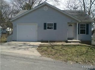 810 Ridge Ave, Festus, MO 63028