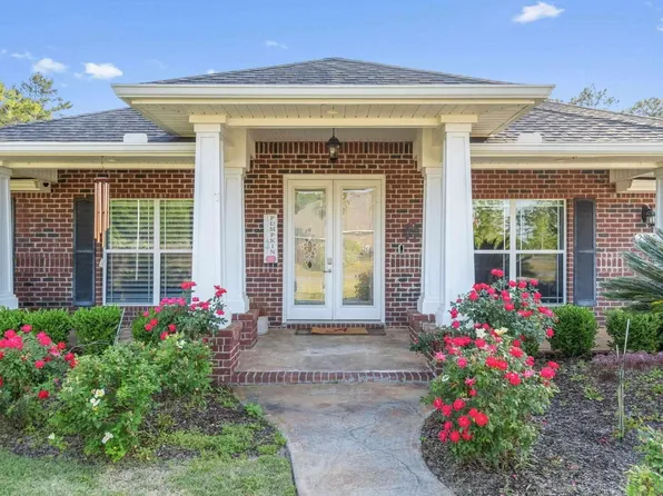 2567 Cove Rd, Navarre, FL 32566