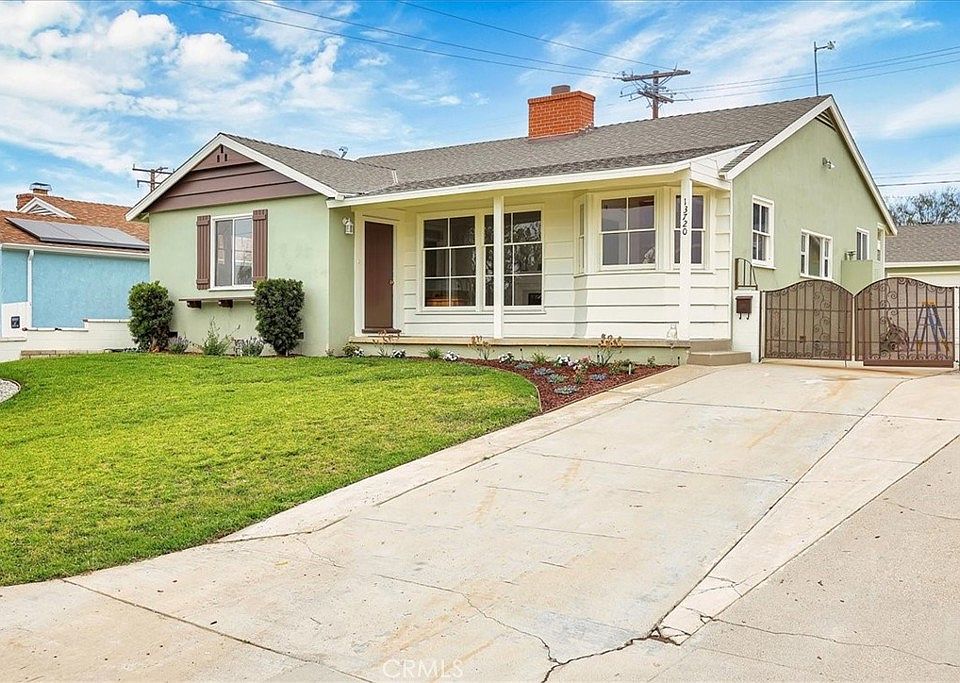 1st image of 13720 De Alcala Dr
