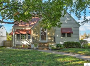 4902 Pine St, Omaha, NE 68106