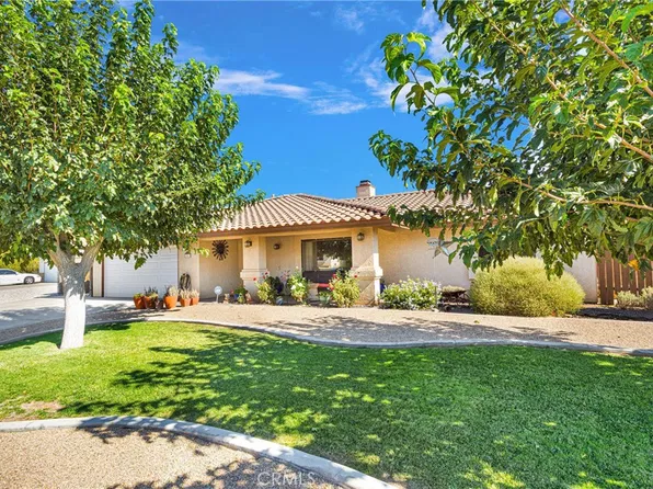 7067 El Cajon Dr, Hesperia, CA 92345