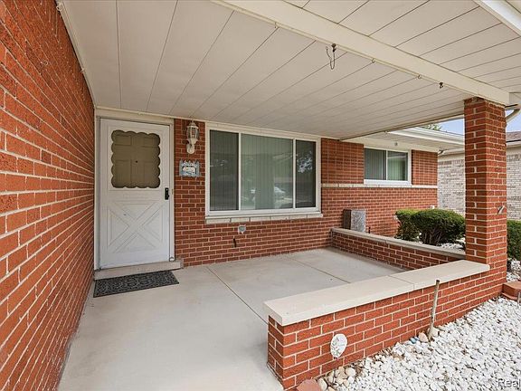 5th image of 13605 Ascot Dr