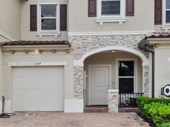 5544 NW 27th Pl, Lauderhill, FL 33313