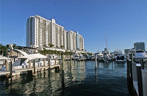 Sunset Harbour - on the bay