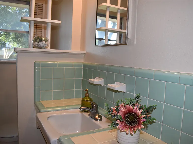 5911 Hornwood Dr — Photo 13
