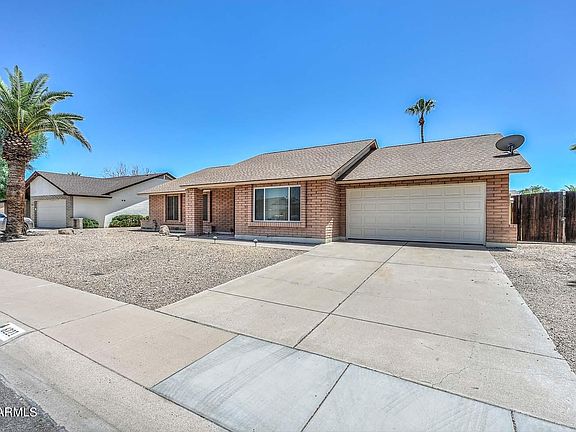 2nd image of 6221 W SUNNYSIDE Drive