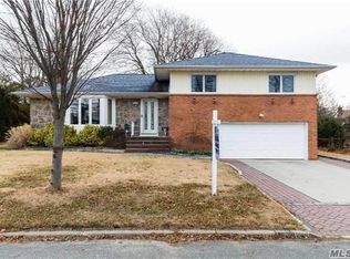 2518 New York Ave, Melville, NY 11747