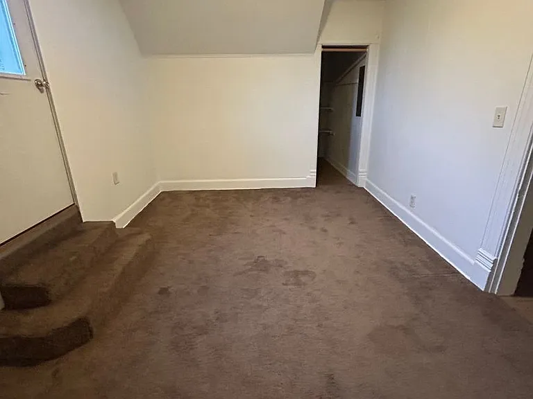 1512 Market St — Photo 9