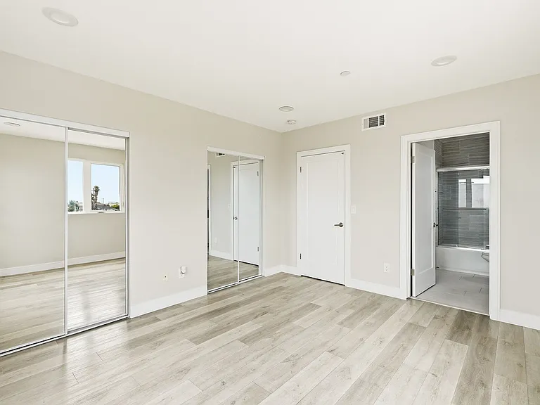 5257 Figueroa St — Photo 17