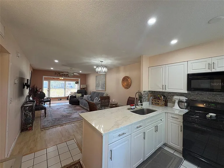 1606 Flint Dr W — Photo 7