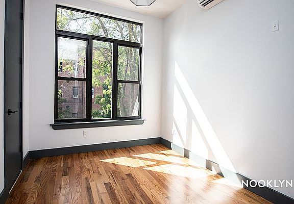 3rd image of 18 Park St APT 3L