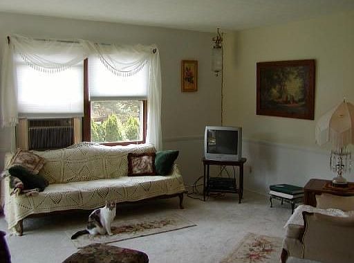 2nd image of 515 N Scott St