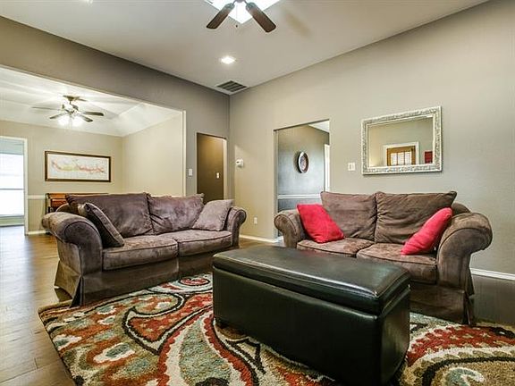5th image of 4906 Thoroughbred Dr
