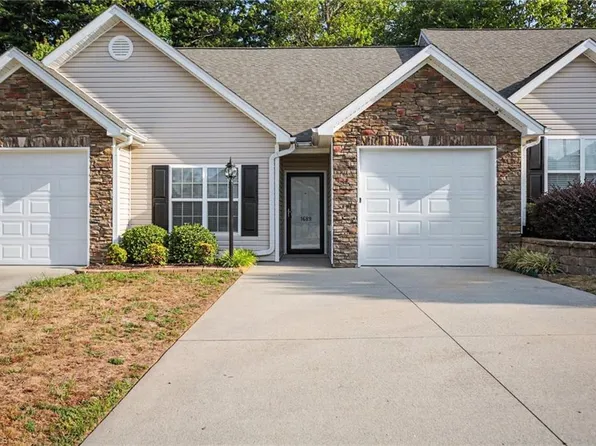 1689 Grand Springs Dr, Winston Salem, NC 27127