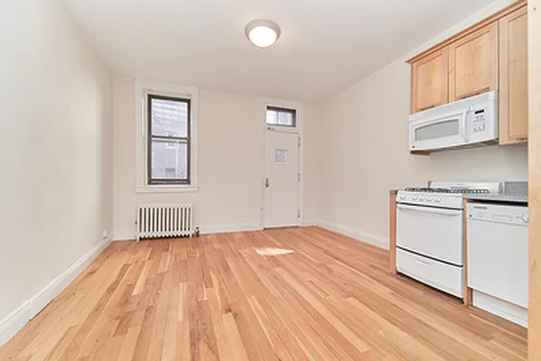 Rented by Living New York | media 7