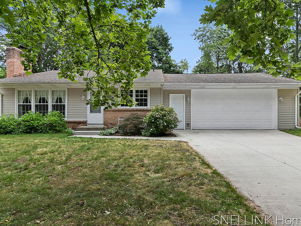 1st image of 4326 Kennilworth Dr SE