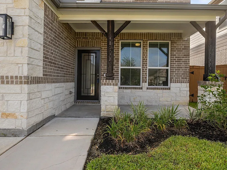 15614 Countesswells Dr — Photo 4