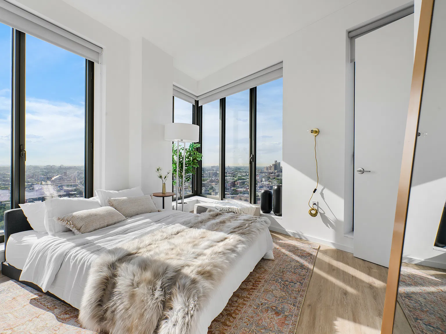 545 Vanderbilt Ave — Photo 3