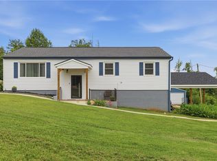 510 Horseshoe Dr, Seneca, SC 29678
