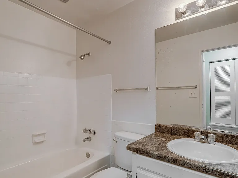 Aspen Park Apartments — Photo 39