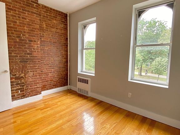 3rd image of 300 Suydam St #2B