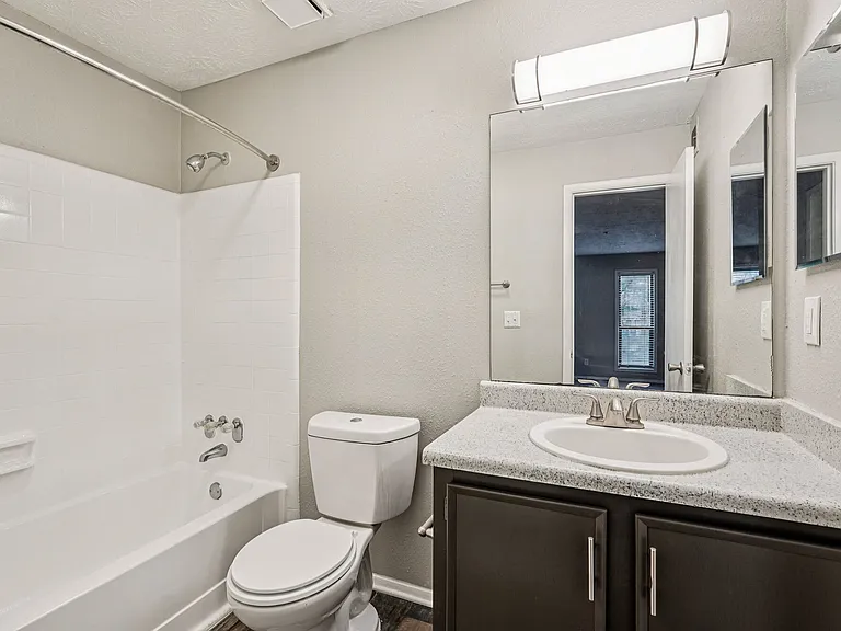 Birch Landing Apartments — Photo 63