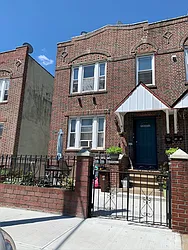 Rented by RealTegrity NY LLC