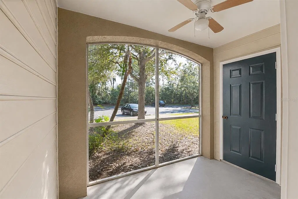 2 bed, 2.0 bath, 1048 sqft, $1,800 — Photo 4