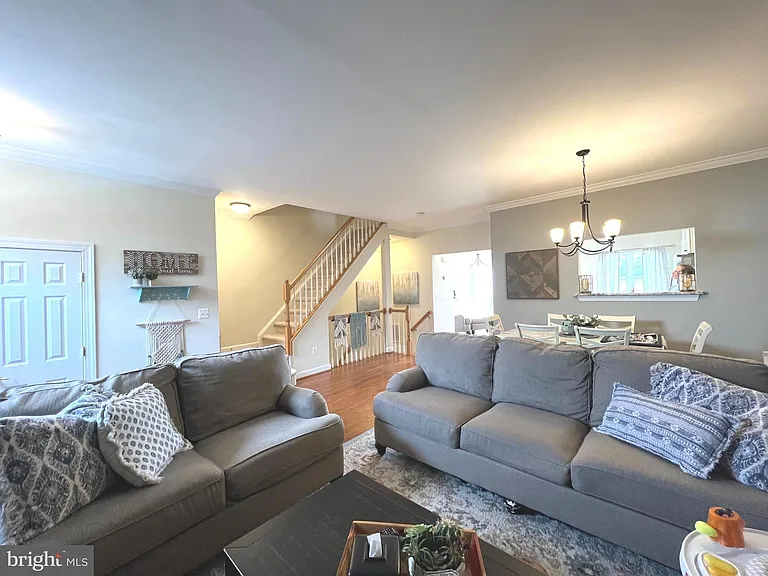 14246 Madrigal Dr — Photo 4