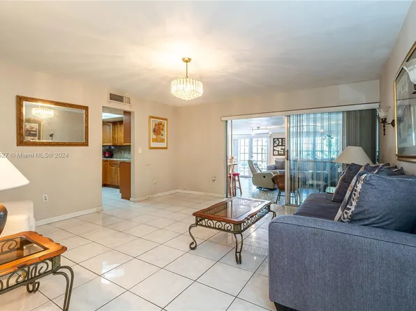 1805 W 68th St #1805, Hialeah, FL 33014