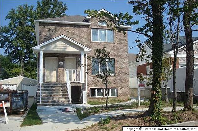 1st image of 817 Edgegrove Ave