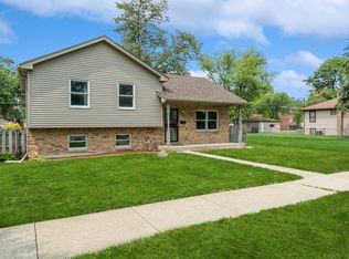 2110 S 13th Ave, Broadview, IL 60155