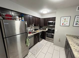 2492 N Murray Ave APT 203, Milwaukee, WI 53211