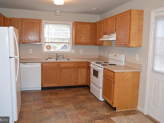 4th image of 148 Aberdeen Dr