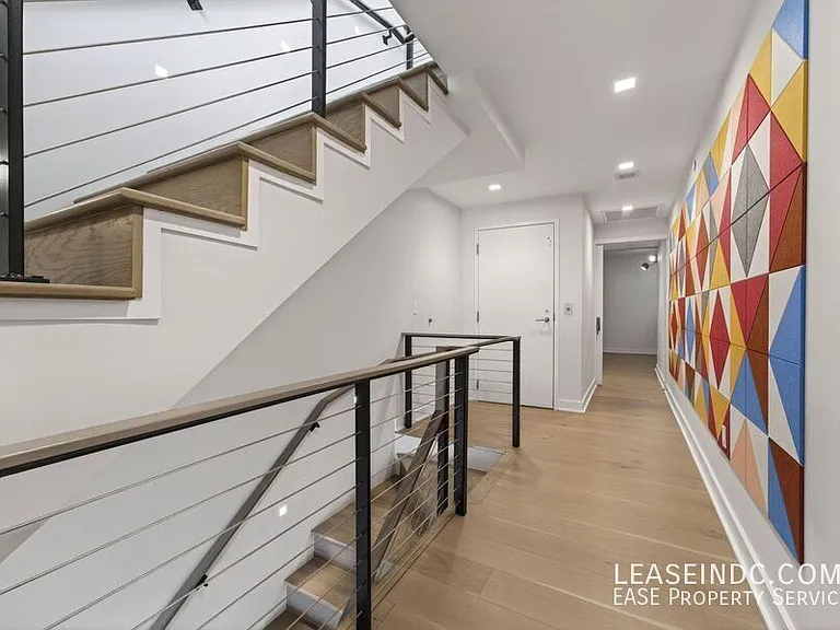 1332 8th St NW — Photo 18