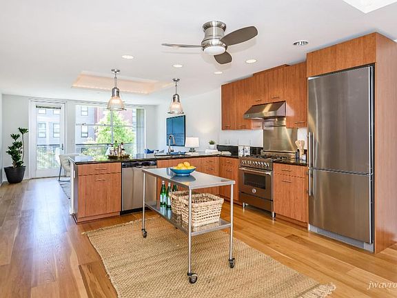 5th image of 801 Indiana St Unit 462