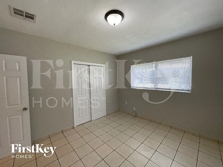 1350 NW 132nd Ter — Photo 8