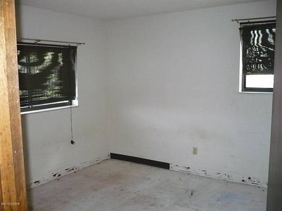 3rd image of 653 County Road 134
