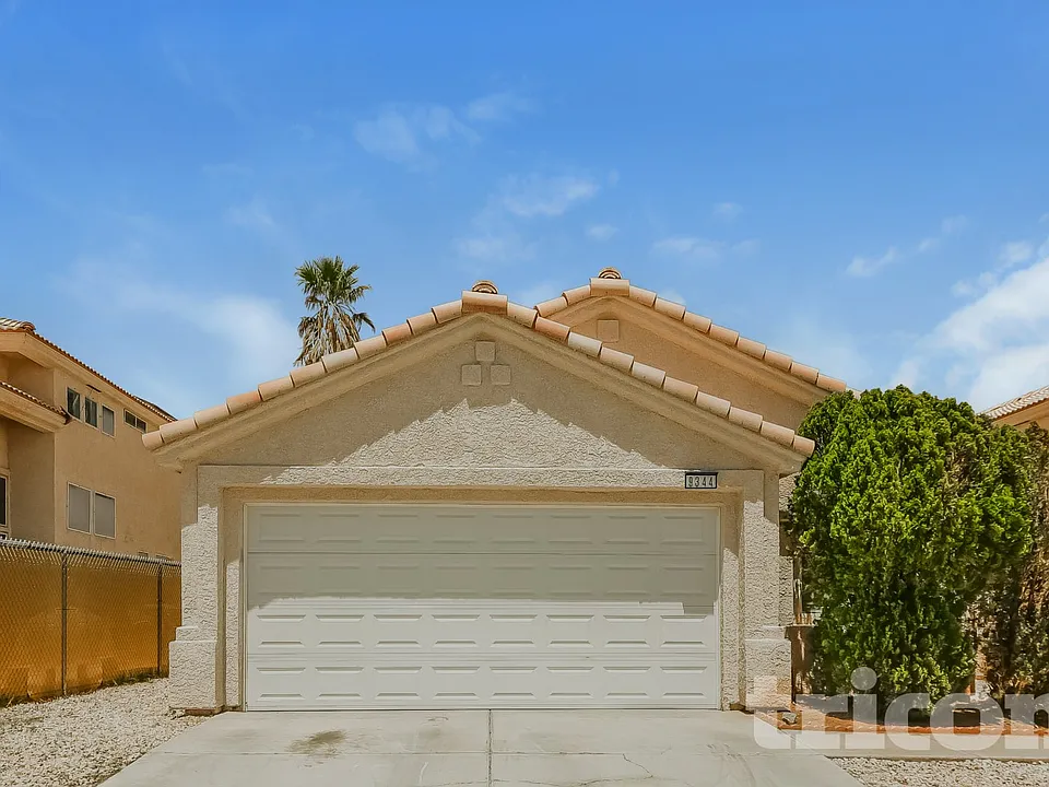 9344 Red Rose Ave