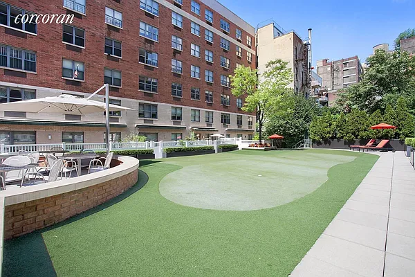 Rented by Corcoran | media 10