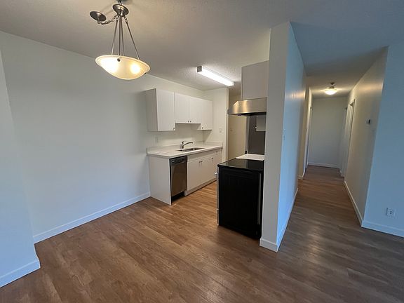 4th image of 1705 W 10th Ave #661380