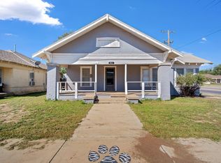 605 S 10th St, Slaton, TX 79364